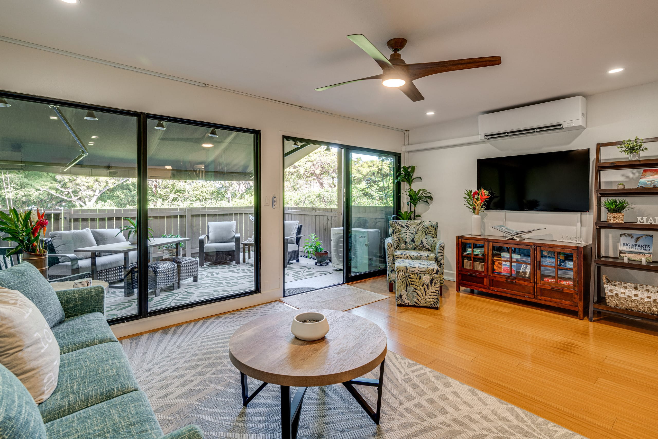 Townhouse in Lahaina · ★5.0 · 2 bedrooms · 4 beds · 2.5 private baths - Image 1