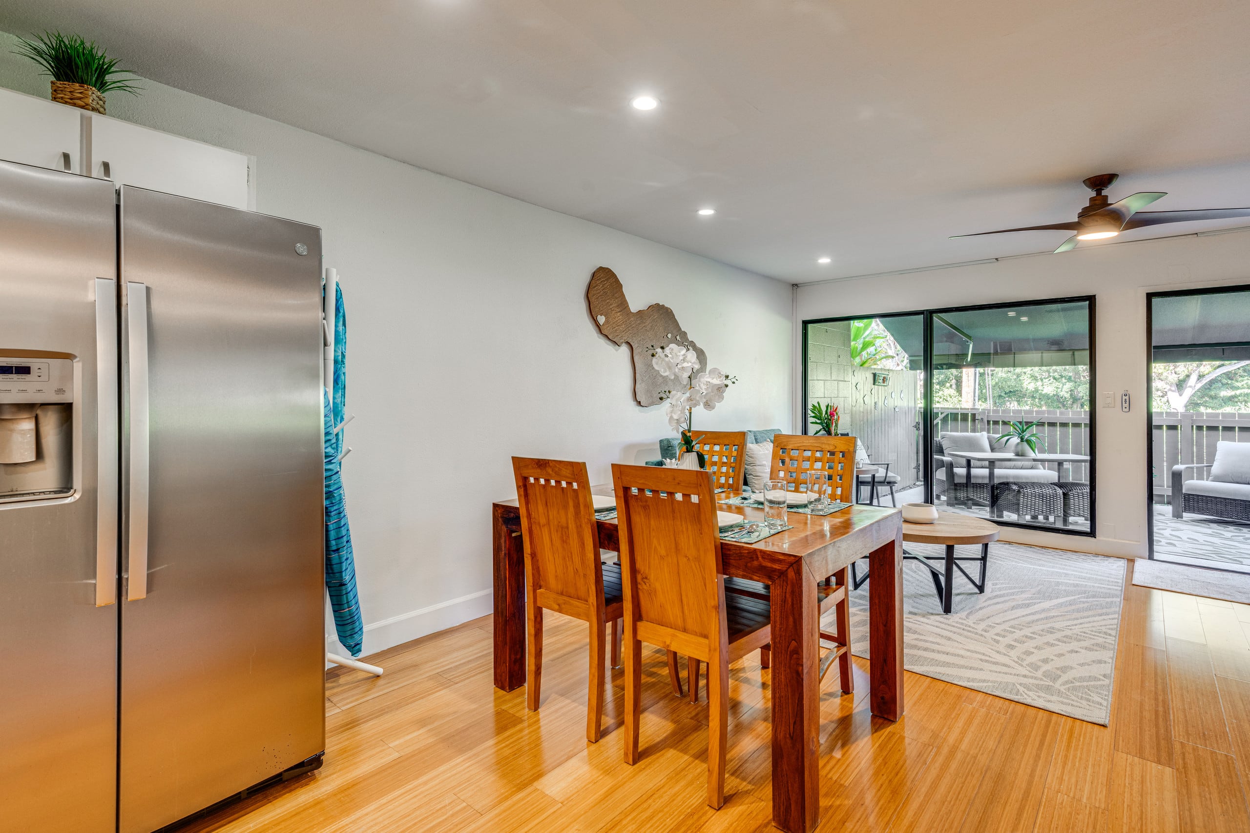 Townhouse in Lahaina · ★5.0 · 2 bedrooms · 4 beds · 2.5 private baths - Image 8