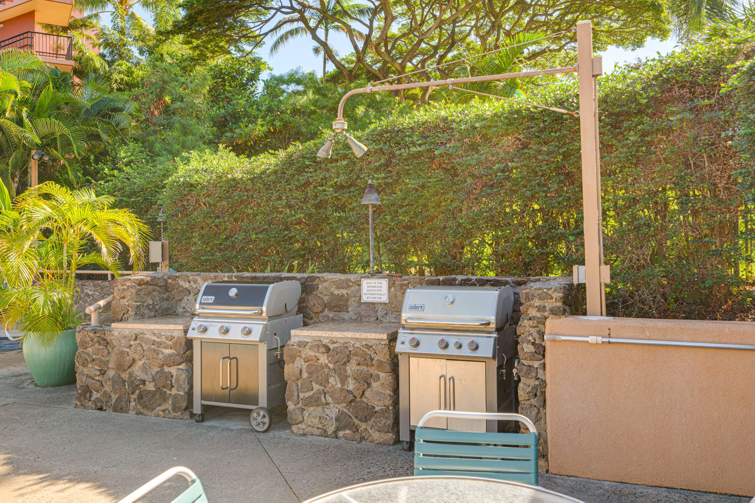 Townhouse in Lahaina · ★5.0 · 2 bedrooms · 4 beds · 2.5 private baths - Image 31