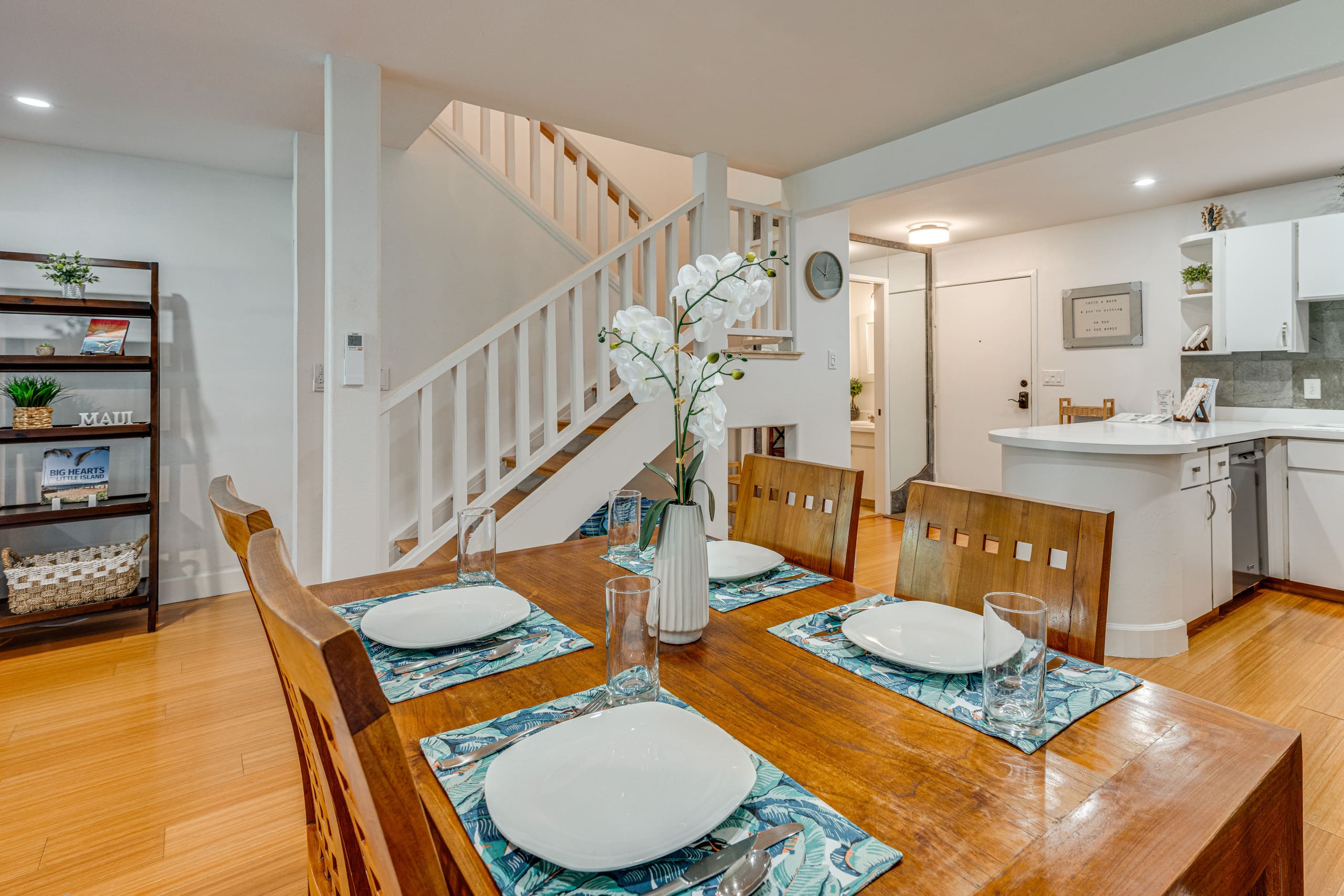Townhouse in Lahaina · ★5.0 · 2 bedrooms · 4 beds · 2.5 private baths - Image 10