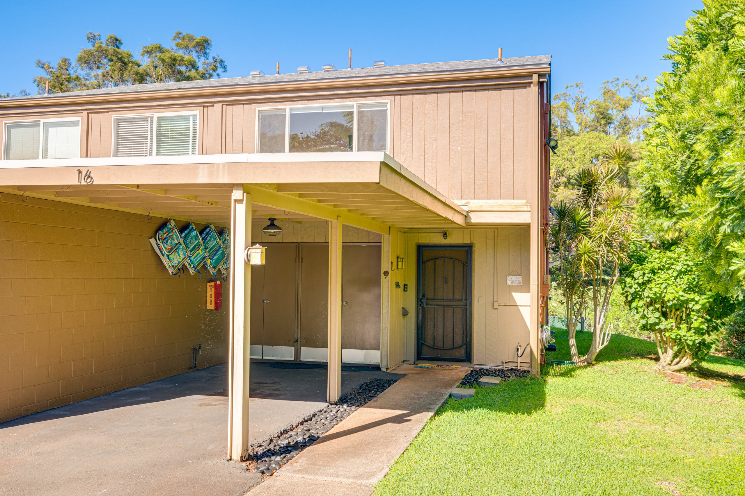 Townhouse in Lahaina · ★5.0 · 2 bedrooms · 4 beds · 2.5 private baths - Image 28