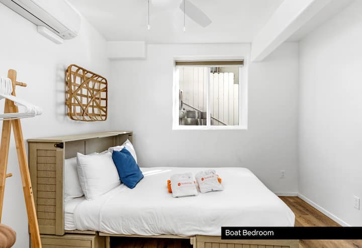 Chumba cha Kulala cha Boti