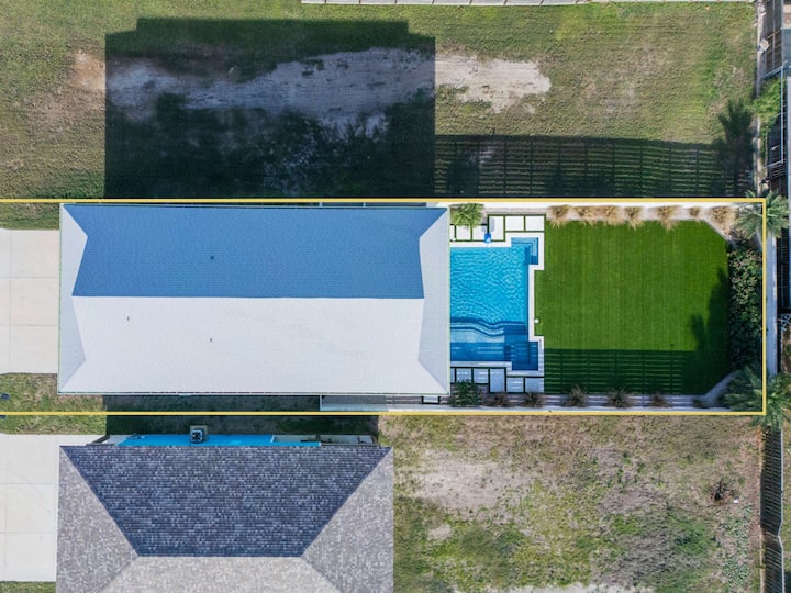 Glory Daze • Private Pool • Ice Maker • EV Charger - Houses for