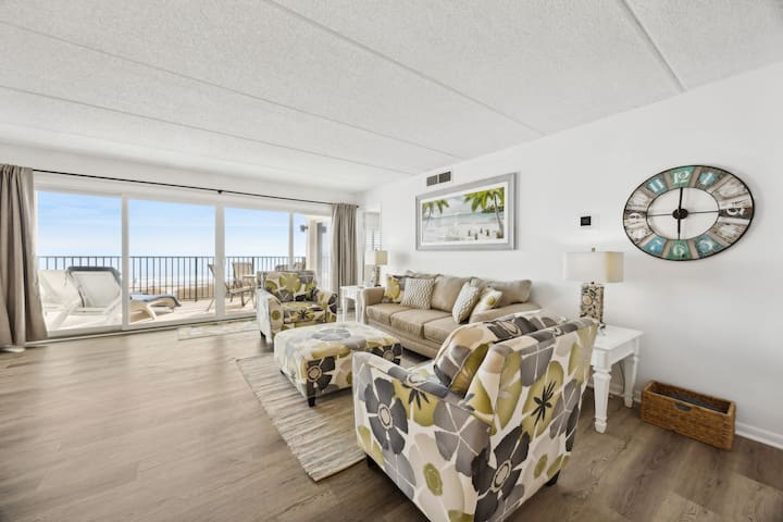 Beautiful Views, Brand New Flooring | Oceanfront - Fernandina Beach, FL