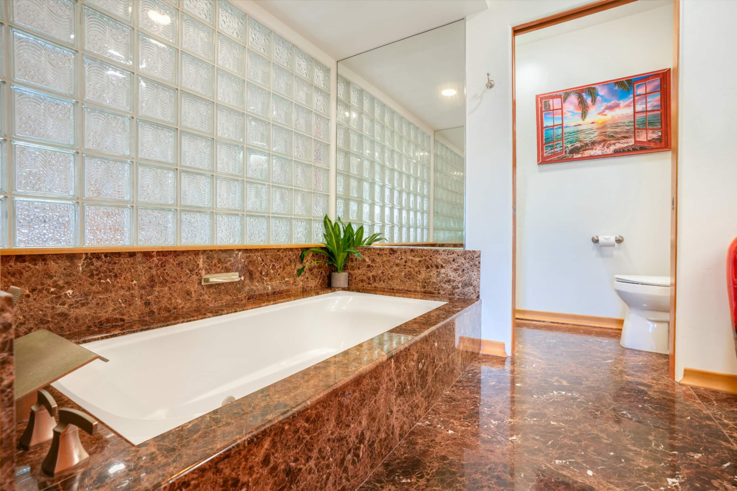 Luxury 2-Story Oceanfront Condo w/ Views & Pool - Photo 33