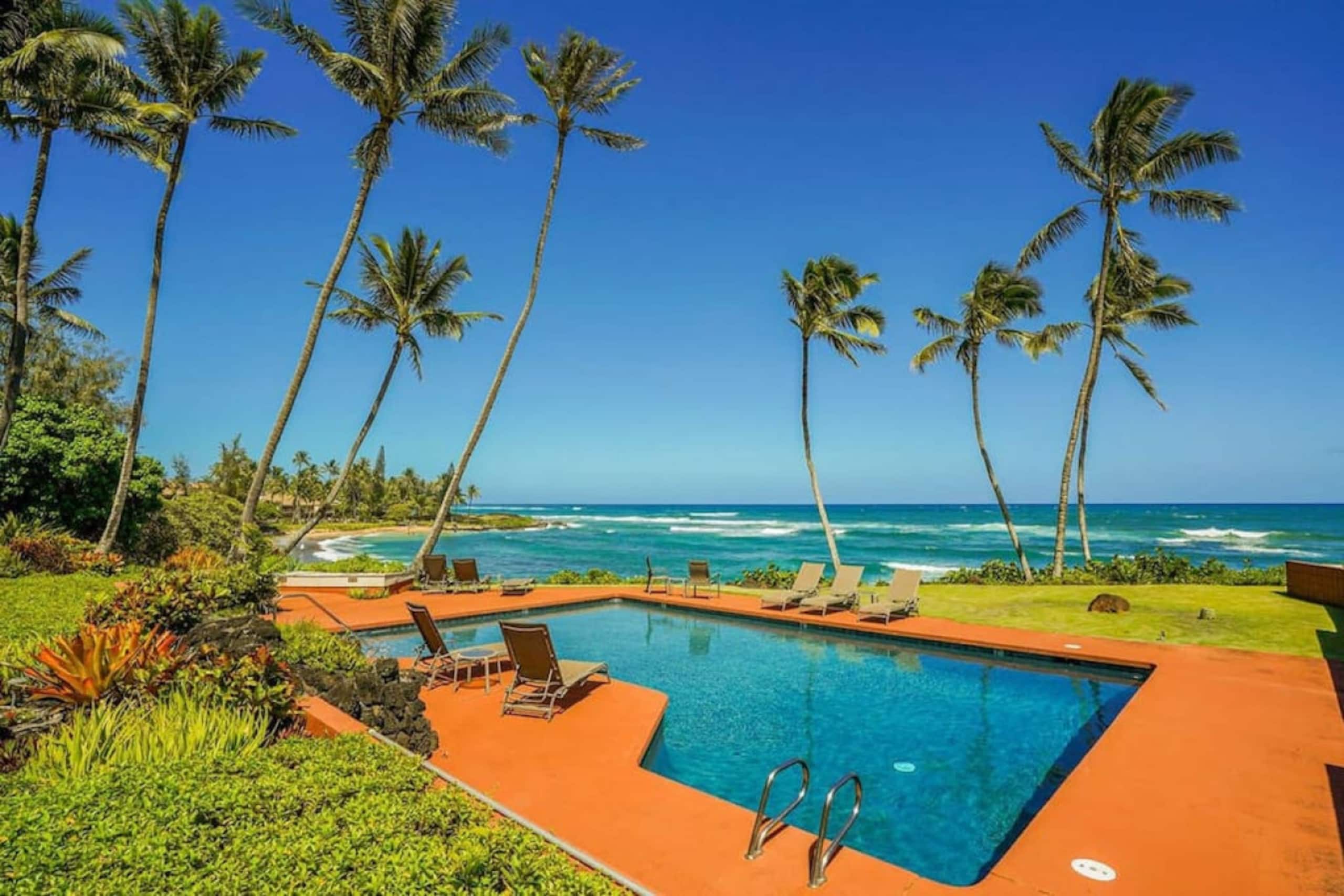 Luxury 2-Story Oceanfront Condo w/ Views & Pool - Photo 40