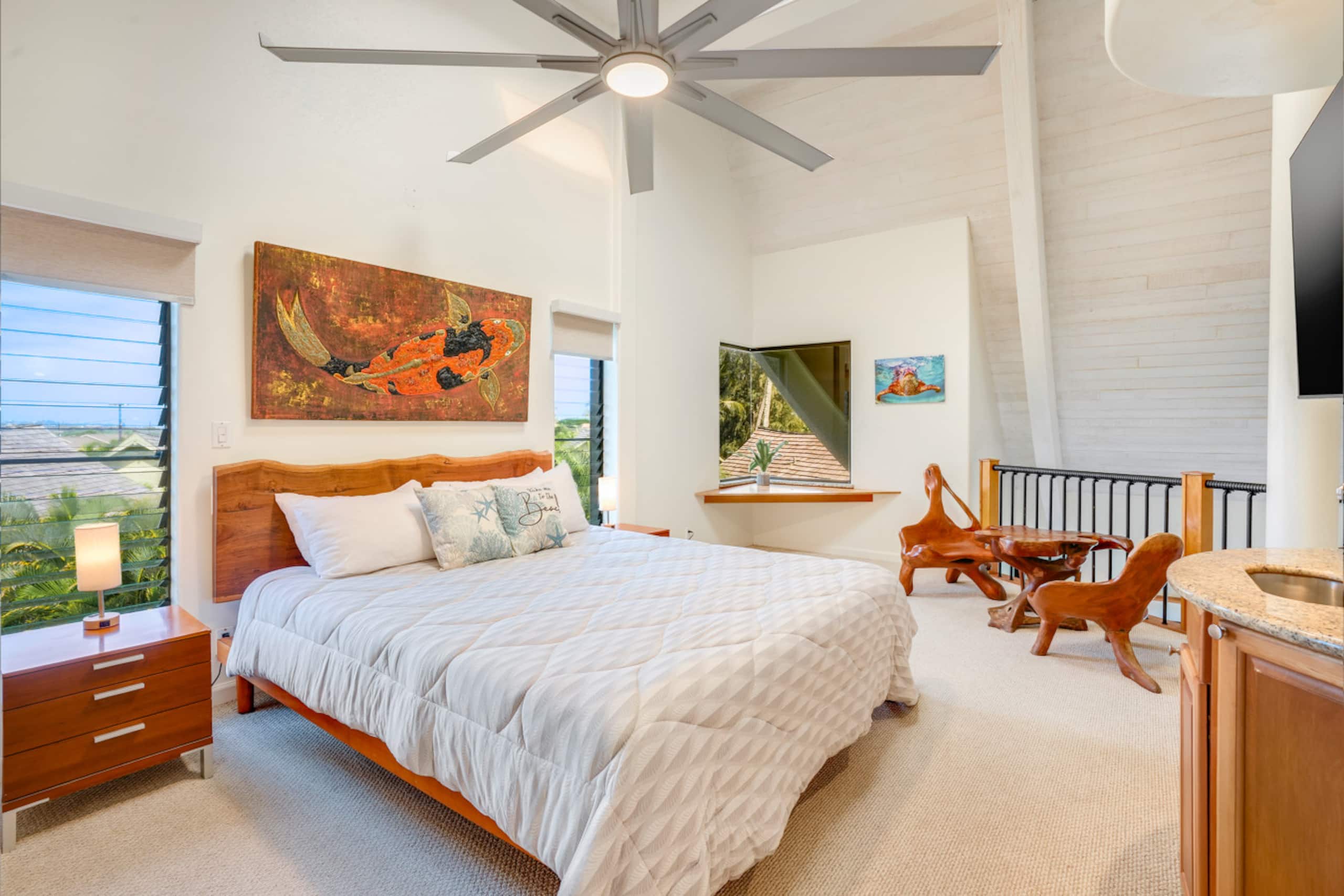 Luxury 2-Story Oceanfront Condo w/ Views & Pool - Photo 26