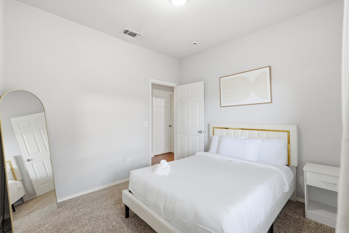 12-8602 Timber Crest Ct FINAL-12