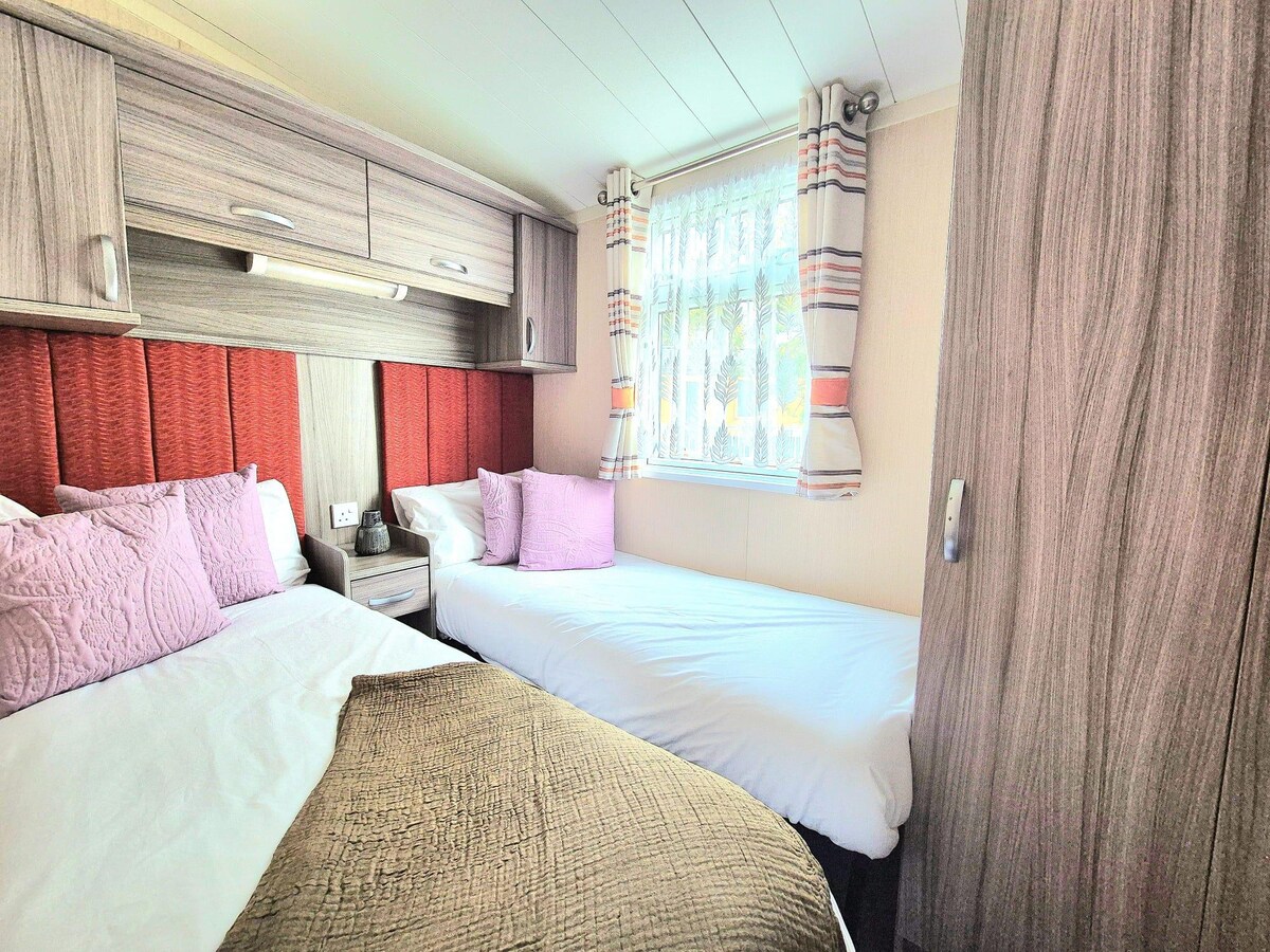 Bazë e përsosur për të zbuluar bregdetin e Norfolkut