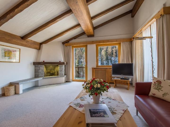 Chesa La Furia Dach Whg 45m2 By Interhome - Pontresina