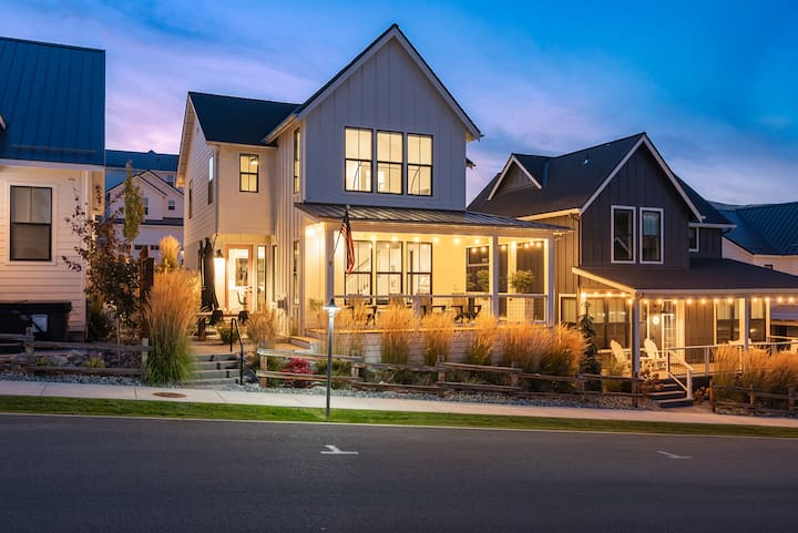 The Palm Club At Chelan Lookout Vacation Rentals - Chelan, WA