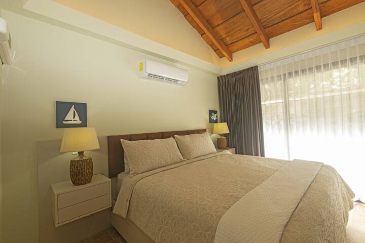 Luxury Suite close to the beach and Coco vibe