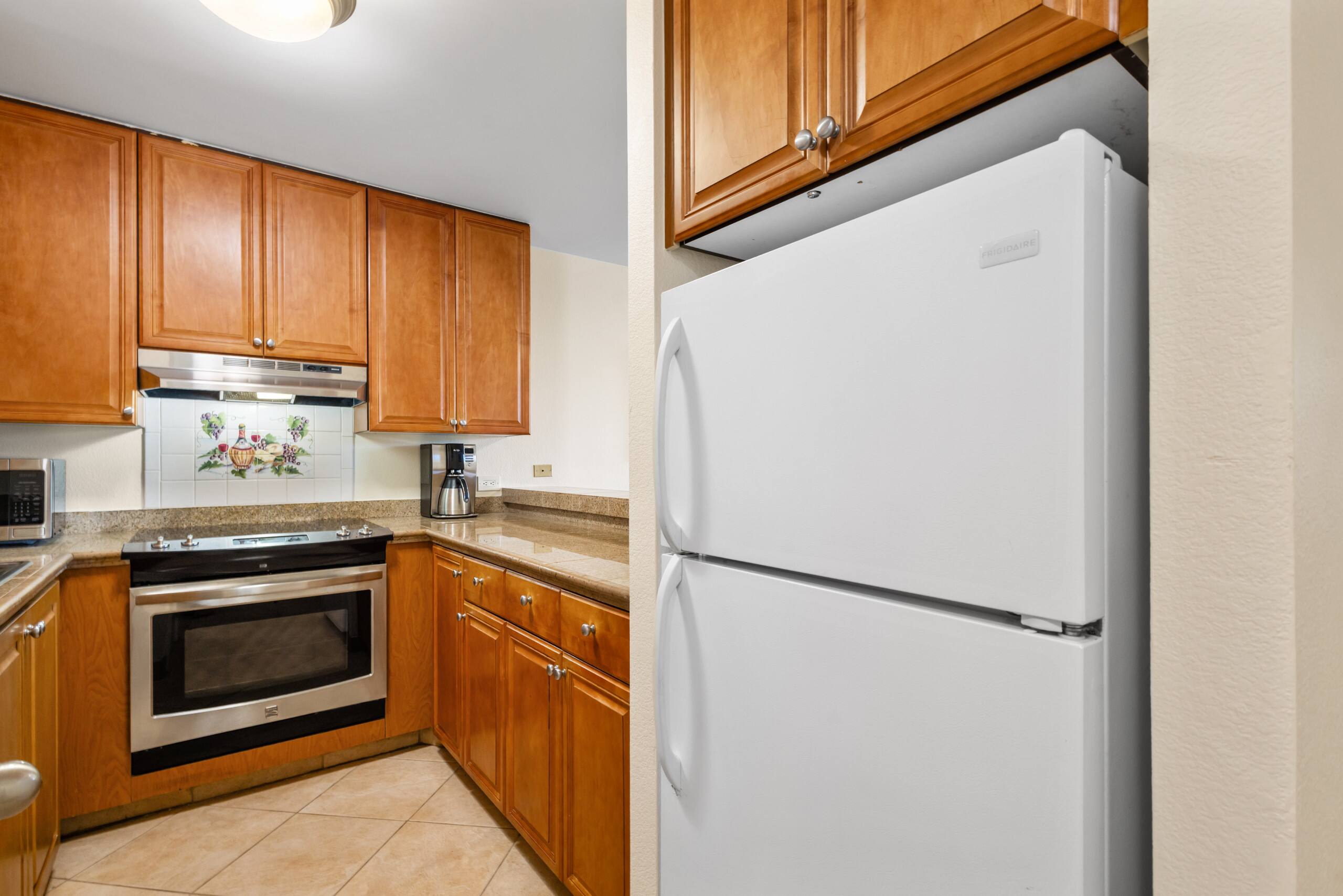 Beachy Ground-Floor Condo at Kamaole Sands - Photo 13