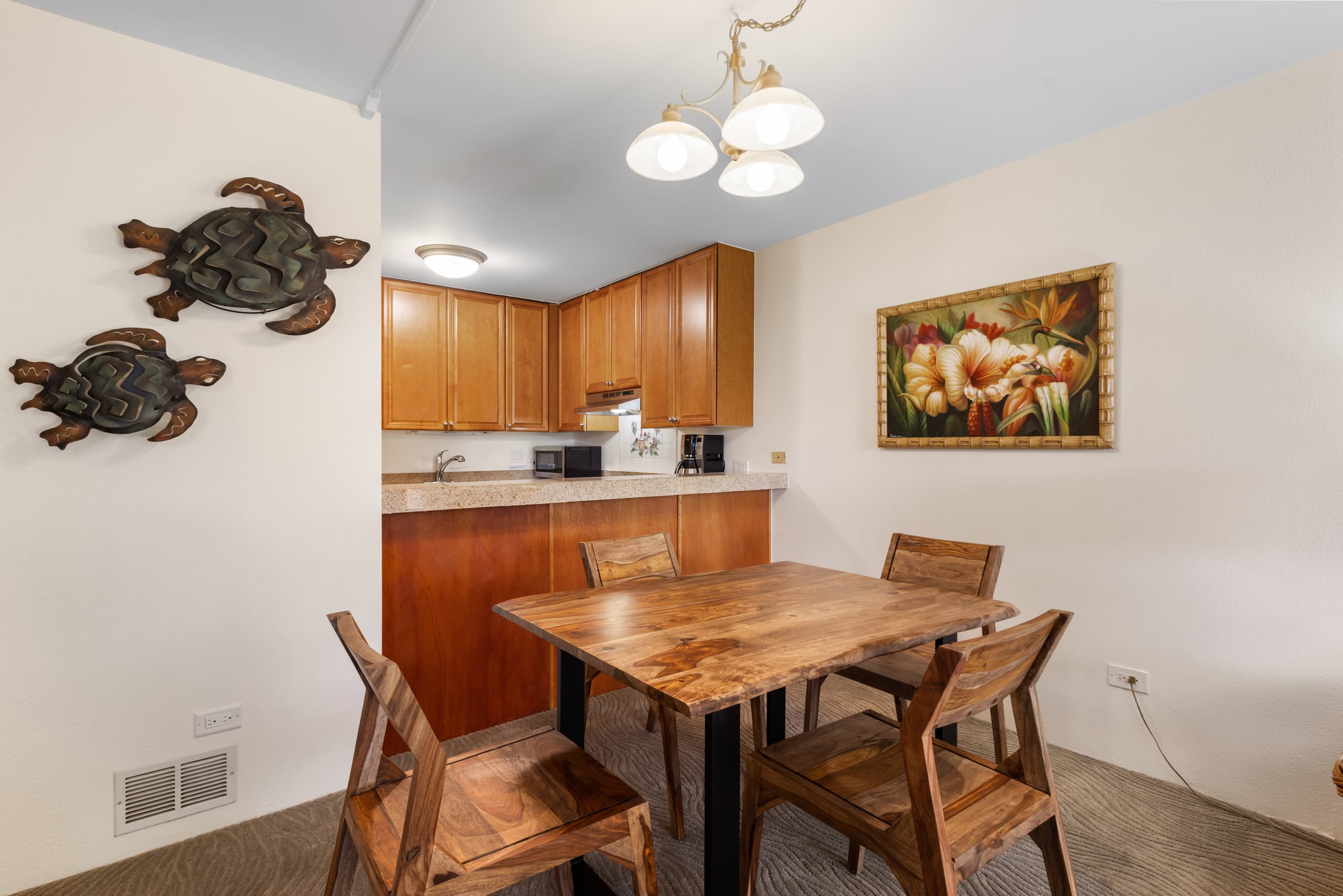 Beachy Ground-Floor Condo at Kamaole Sands - Photo 11