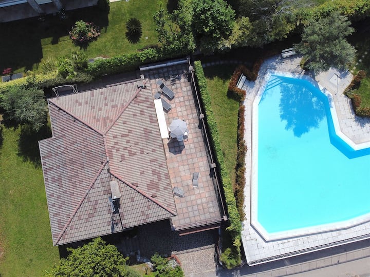 Mit Seeblick Und Privatem Garten By Interhome - Garda