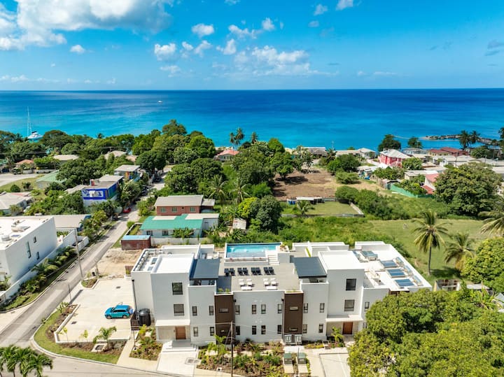 Elegant LUX 2BR, 3mins to Beach! Pool & Deck - Condominiums for