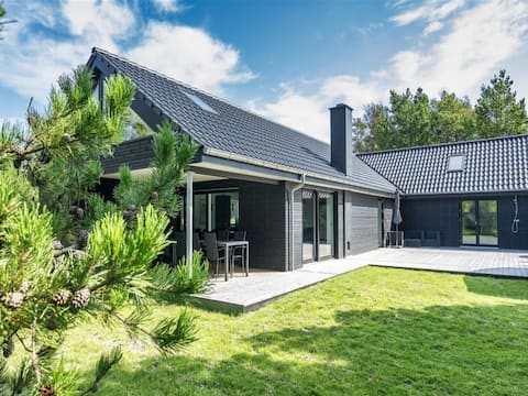 "Locan" - 1.2km from the sea by Interhome