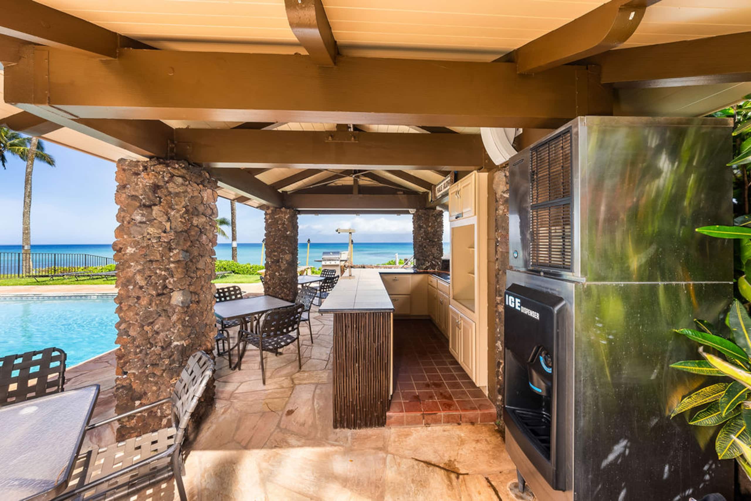Coastal Elegance: A Fresh Oceanfront Gem - Image 32