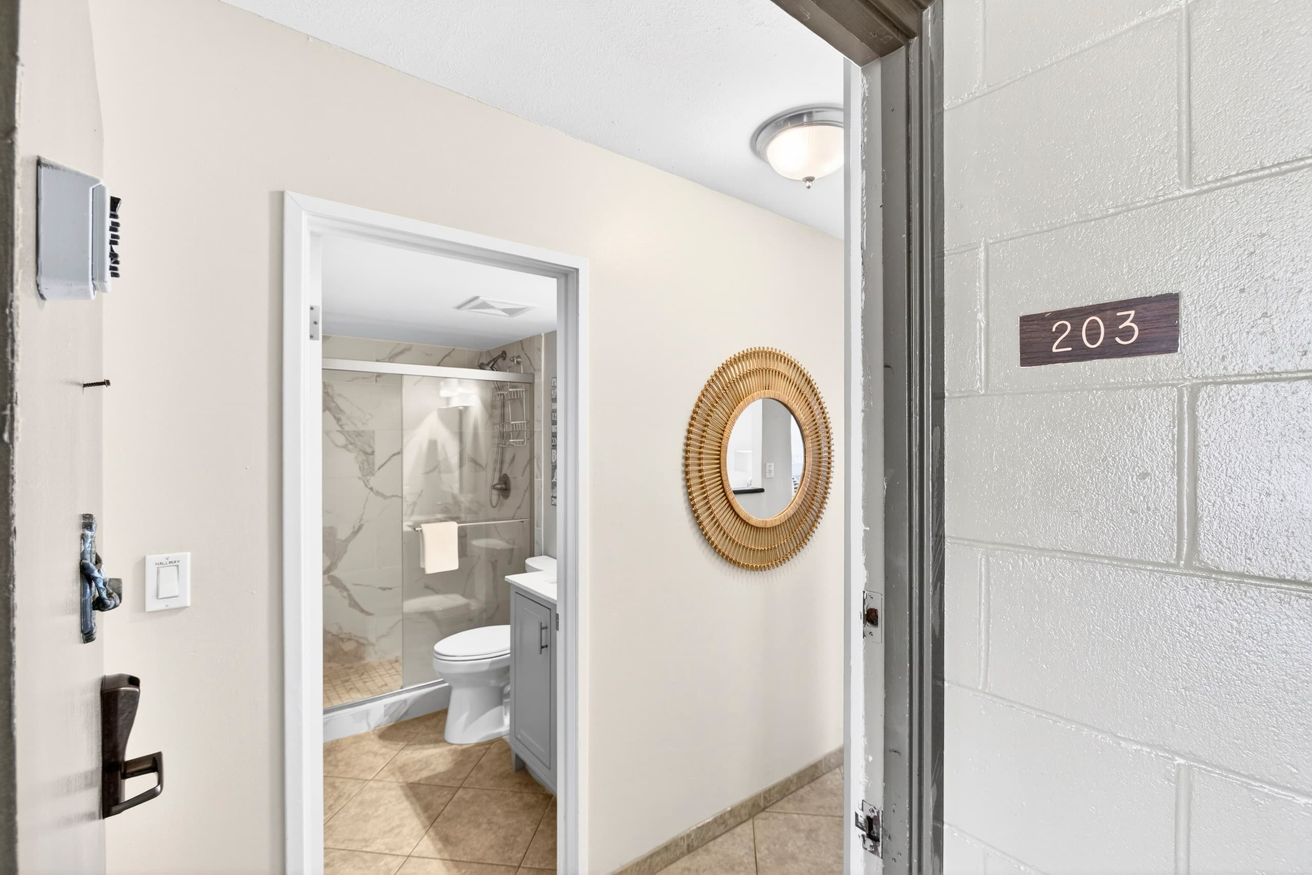 Coastal Elegance: A Fresh Oceanfront Gem - Image 38