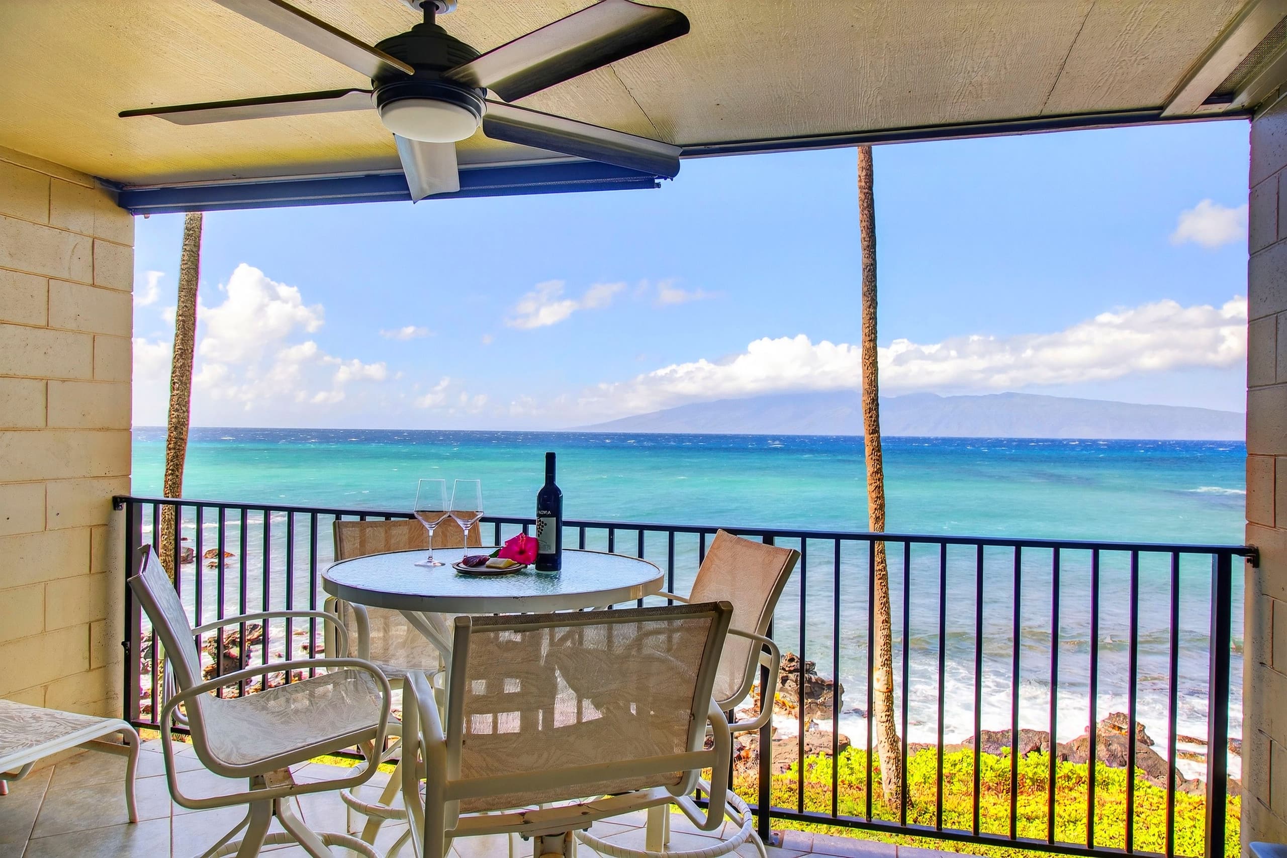 Coastal Elegance: A Fresh Oceanfront Gem - Image 36