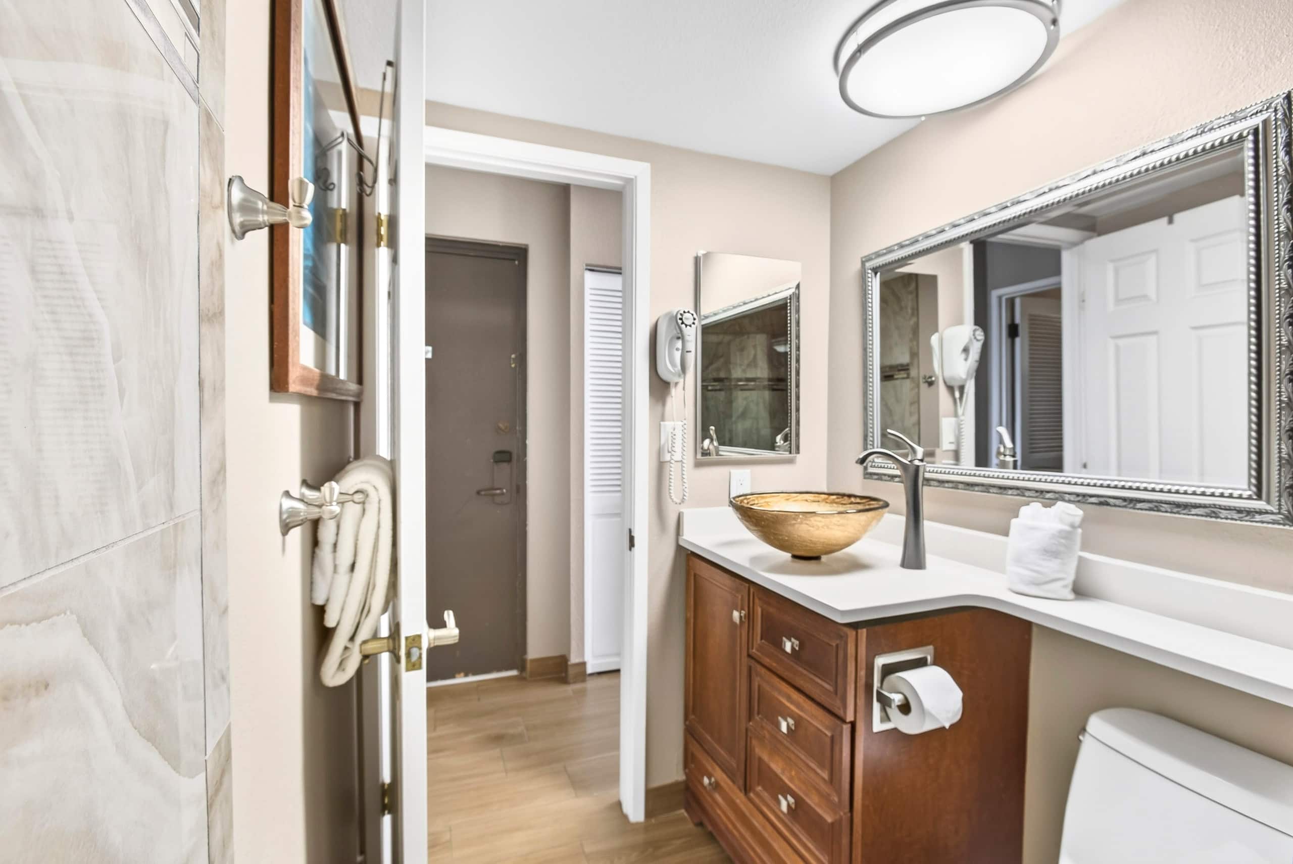Decorated in Style, Bathed in Sunset Glow - Image 25