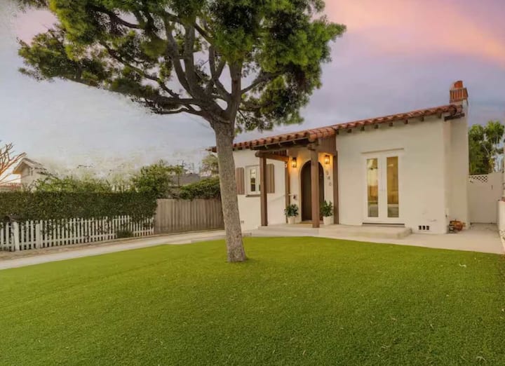 La Jolla Coastal Retreat - Walk To Beach - San Diego, CA