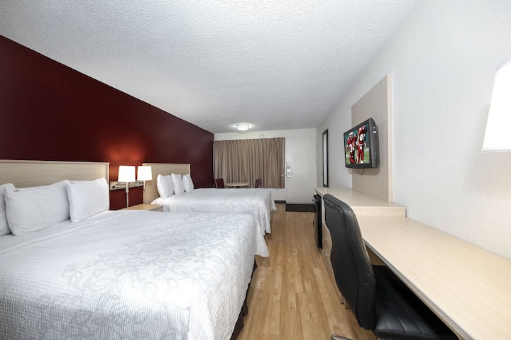 2 Family Rooms Near Top Naples Attractions - Naples, FL