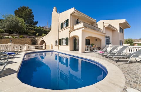 Villa Palmanova by Priority Villas