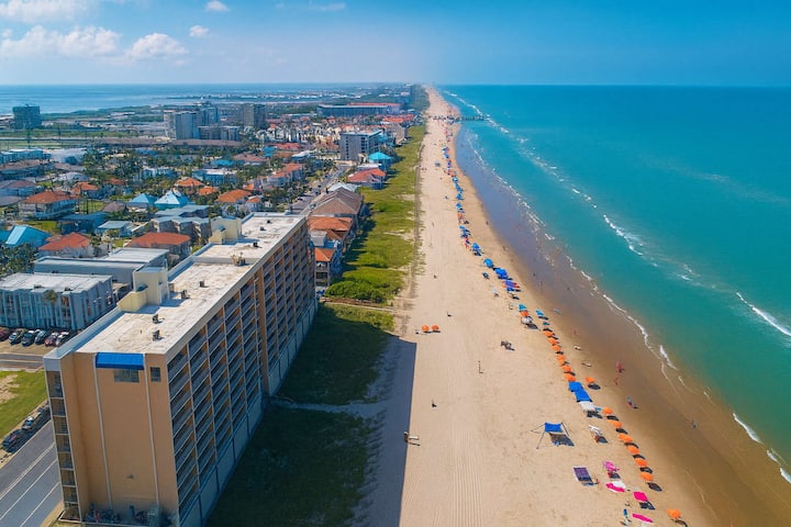 Penthouse  Beachfront Views  Renovated - South Padre Island, TX