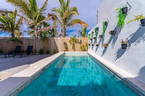 Modern House w/ Rooftop Ocean Views & Private Pool