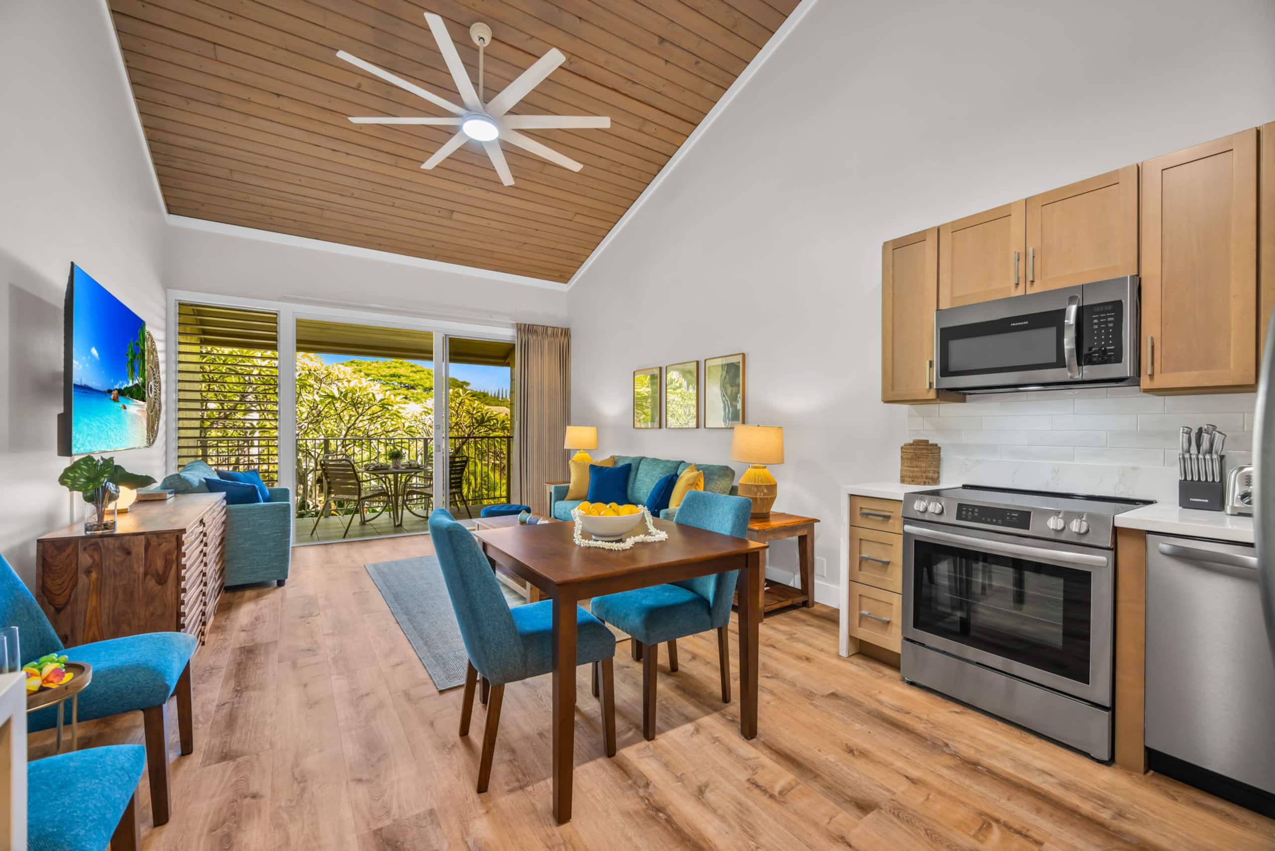Condo in Lahaina · ★4.5 · 1 bedroom · 3 beds · 1 bath - Image 13