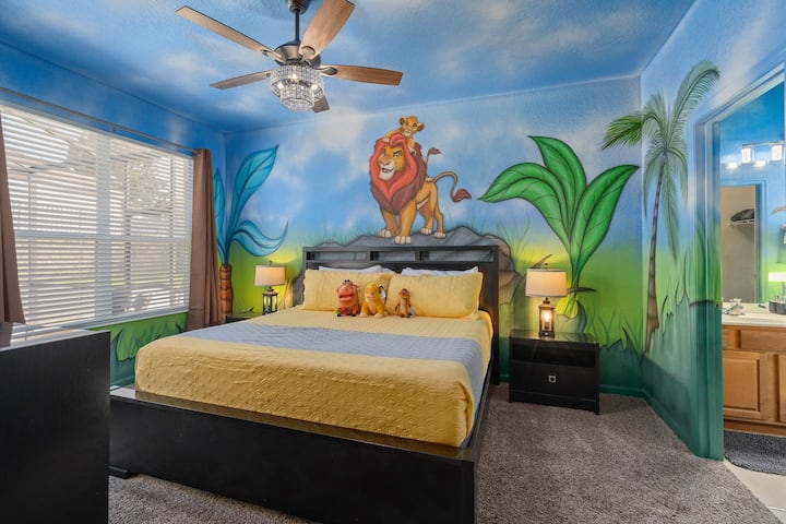 ห้องนอนใหญ่ลายสิงโตคิงเอ็นสวีท