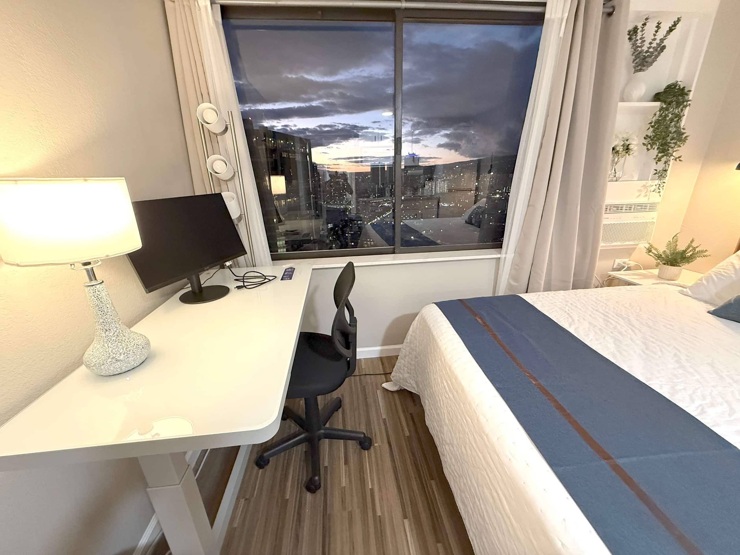 Waikiki 2BR/2BA w/ Ocean View Free Parking - Image 14