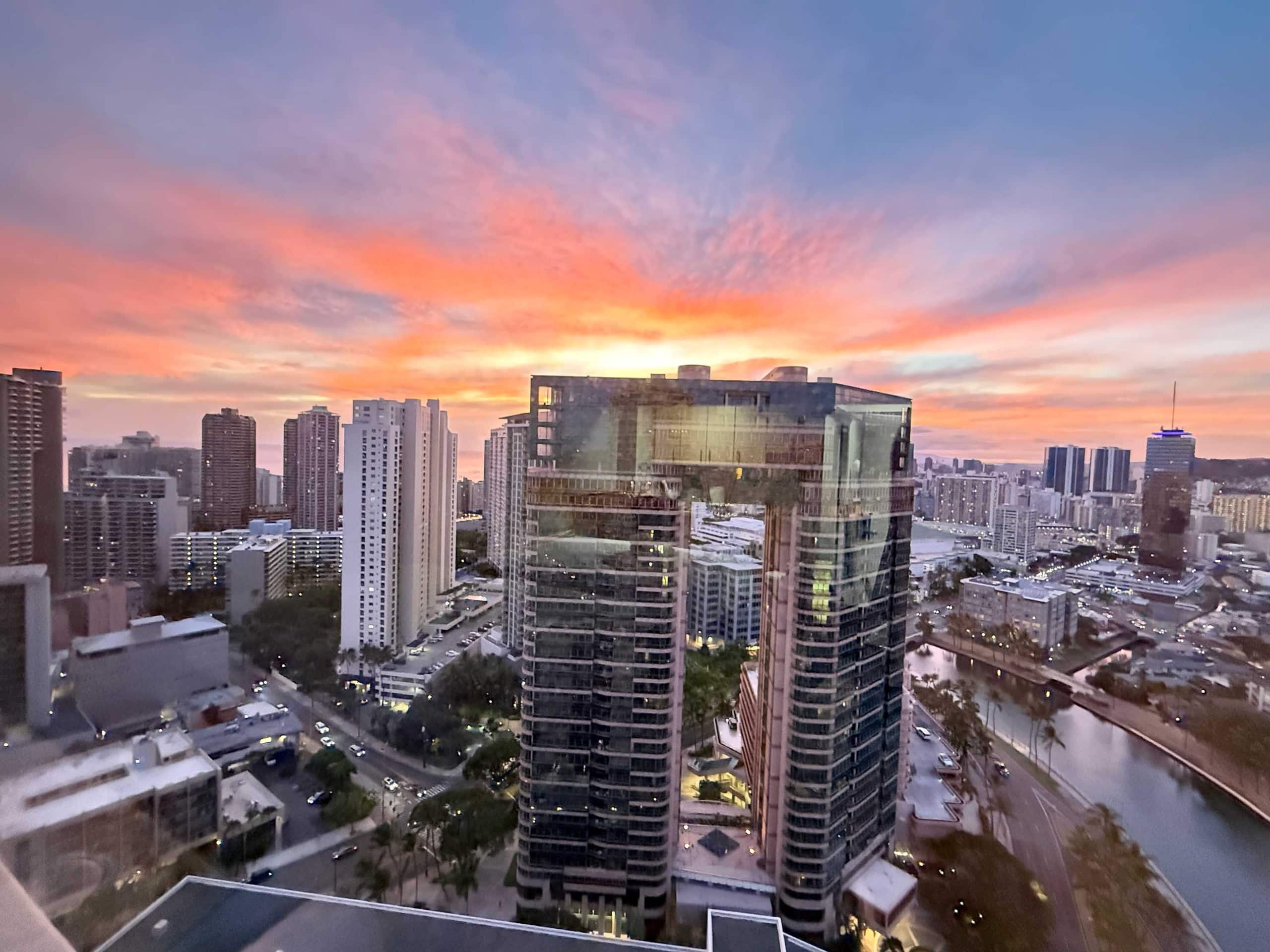 Waikiki 2BR/2BA w/ Ocean View Free Parking - Image 8