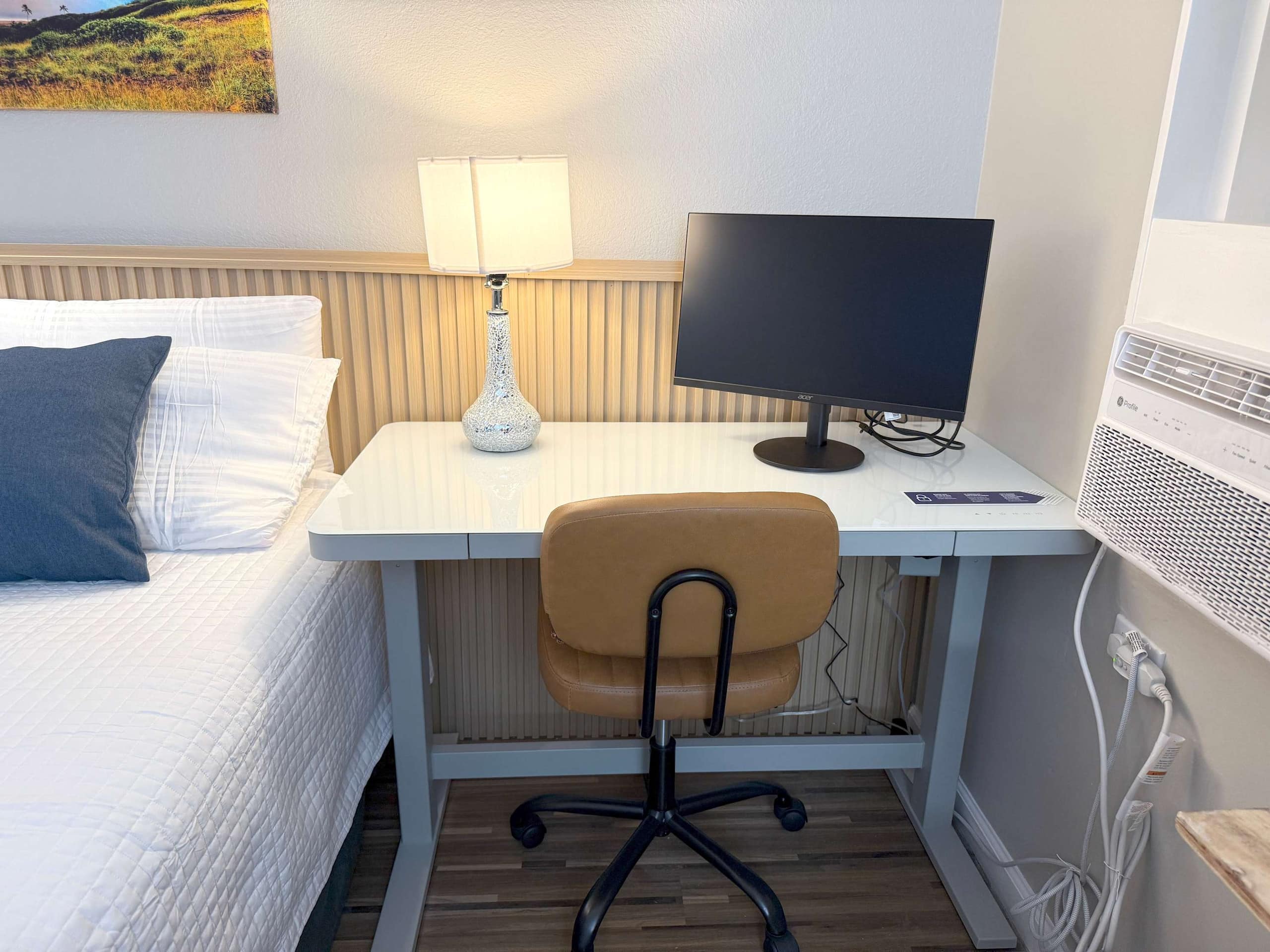 Waikiki 2BR/2BA w/ Ocean View Free Parking - Image 13
