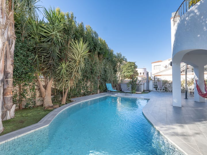 Dreams By Interhome - Costa Brava