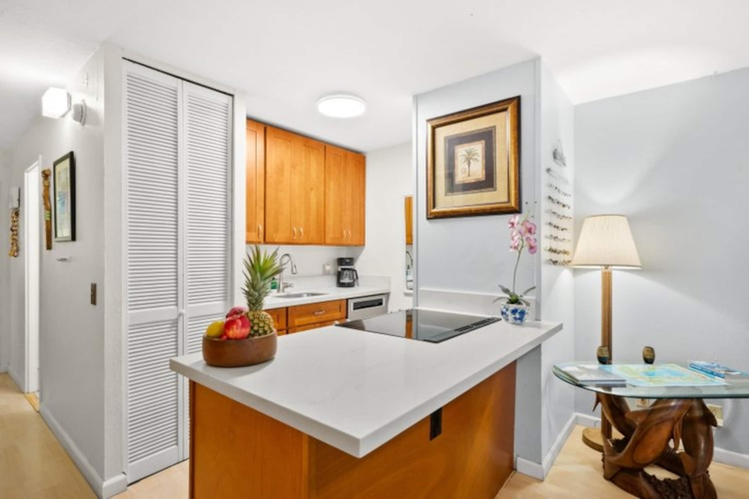 Garden Setting*AC*Close to Beach*Central Location - Image 16