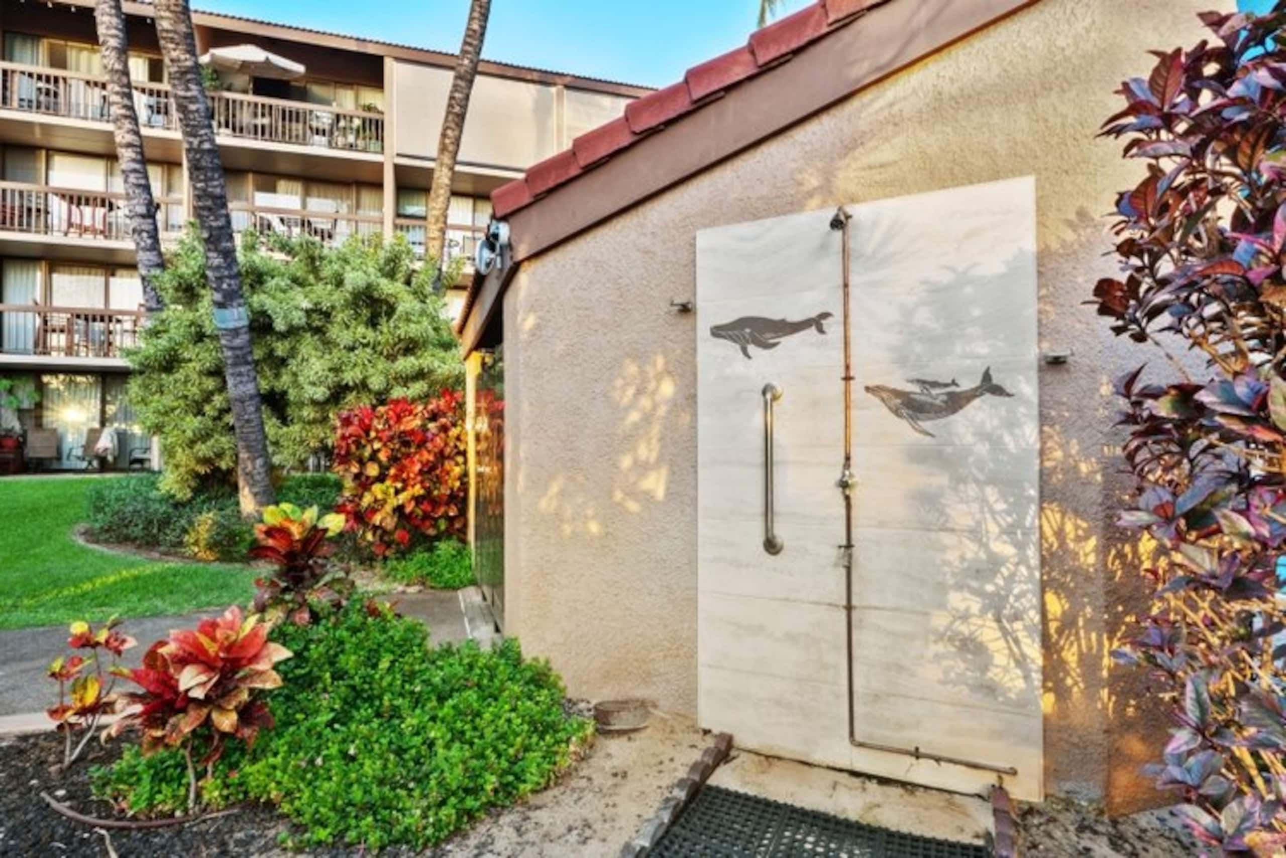 Garden Setting*AC*Close to Beach*Central Location - Image 38