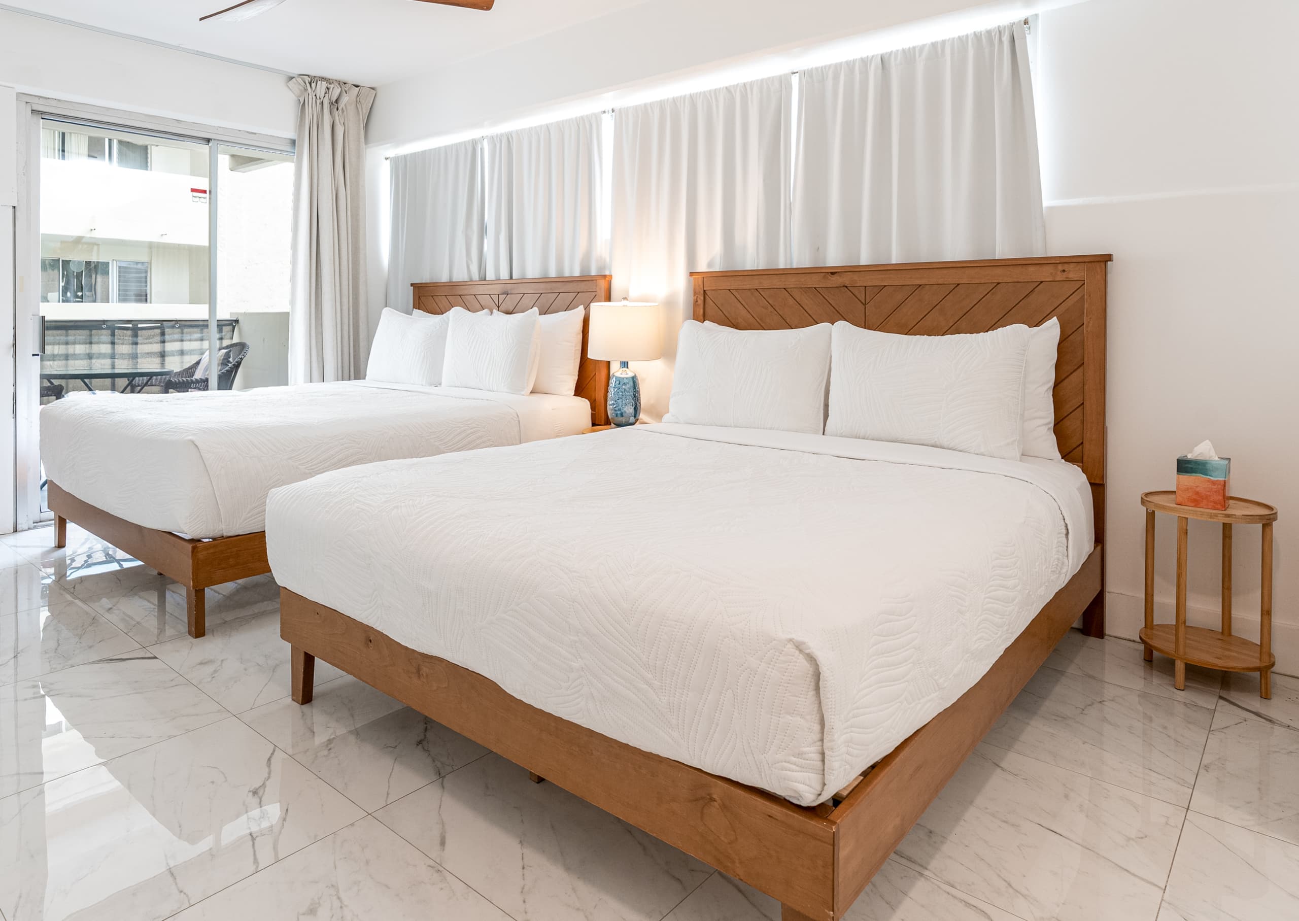 Condo in Honolulu · ★5.0 · 2 bedrooms · 3 beds · 2 private baths - Image 2