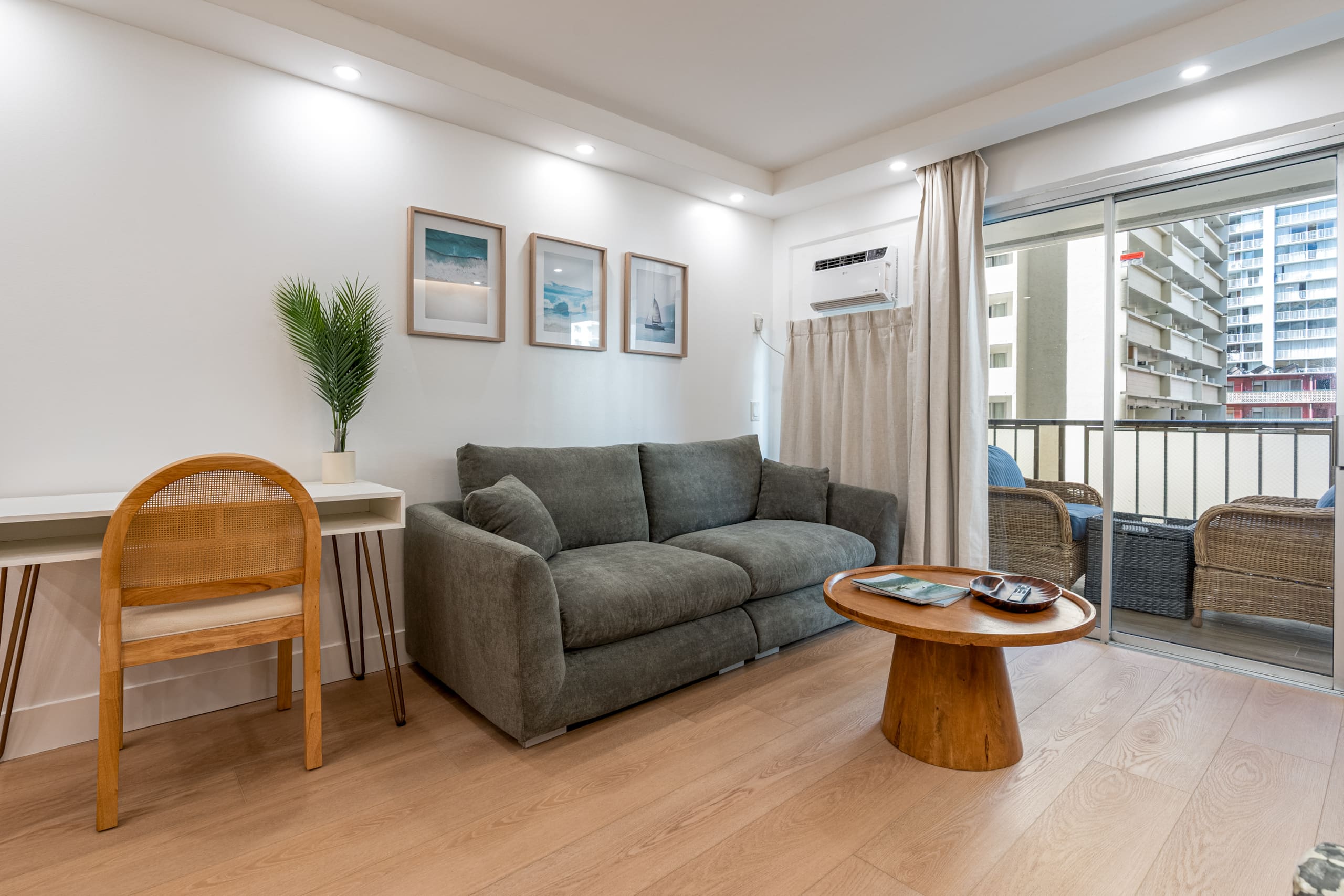 Condo in Honolulu · ★5.0 · 2 bedrooms · 3 beds · 2 private baths - Image 6