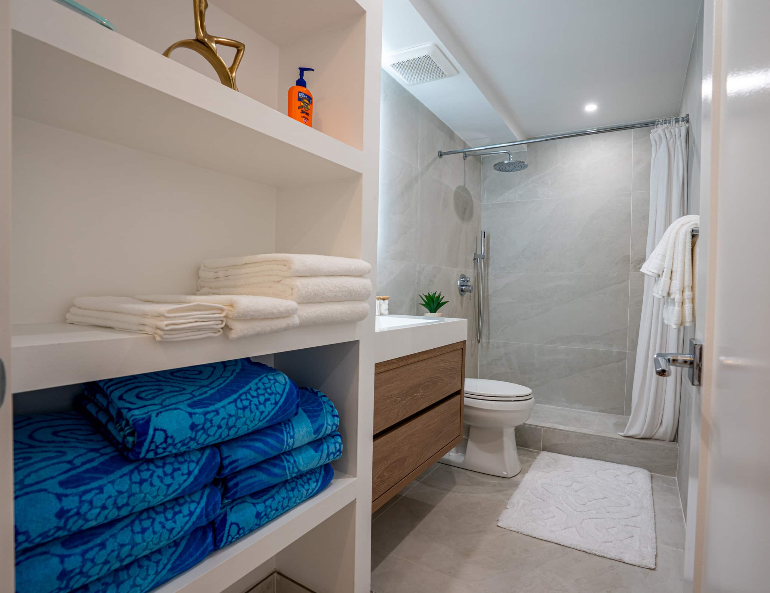 Condo in Honolulu · ★5.0 · 2 bedrooms · 3 beds · 2 private baths - Image 20