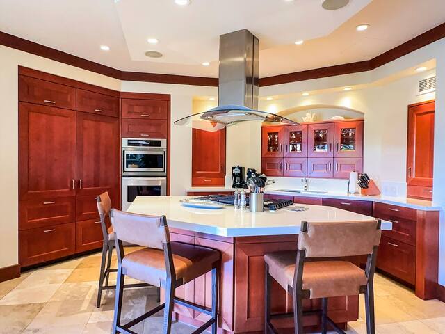 Bali Hai F102 Private Plunge Pool, A True Gem! gallery image 4