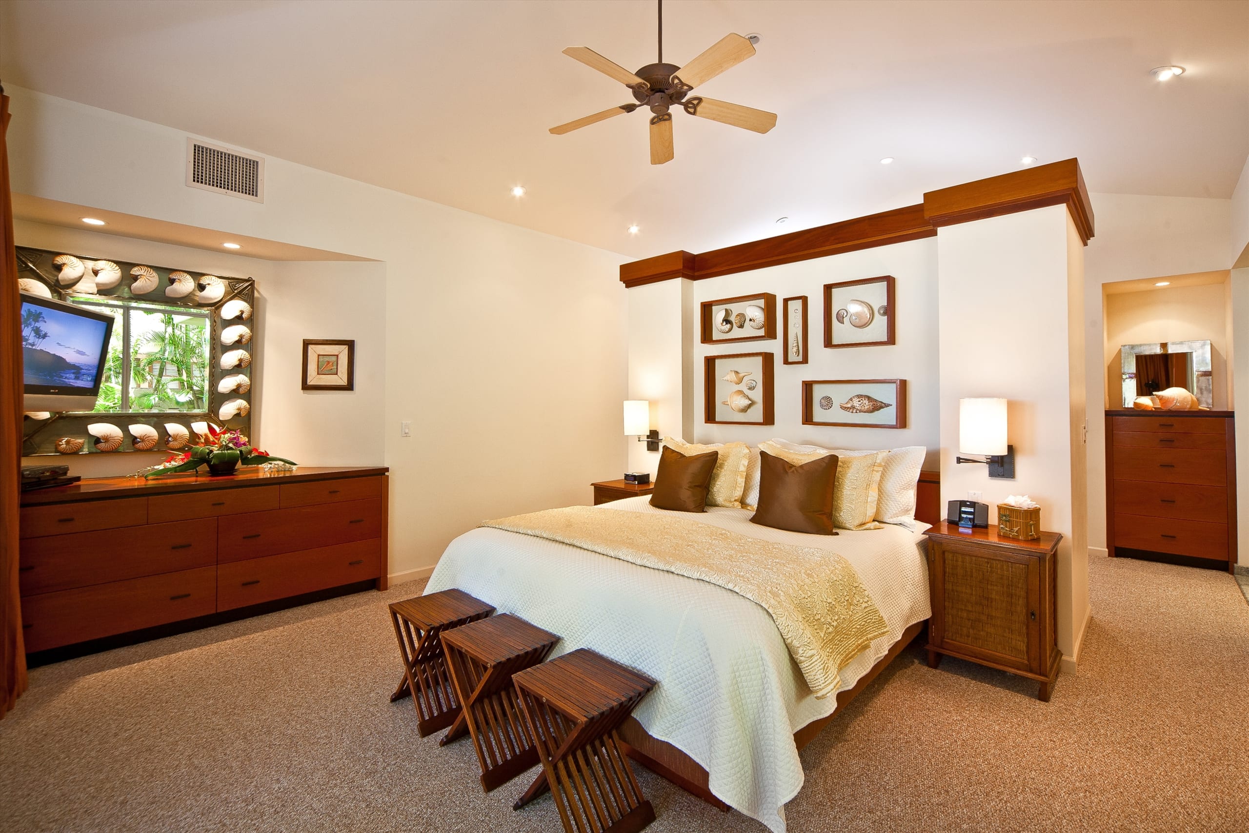 Home in Kaanapali · ★5.0 · 3 bedrooms · 4 beds · 3.5 baths - Image 15