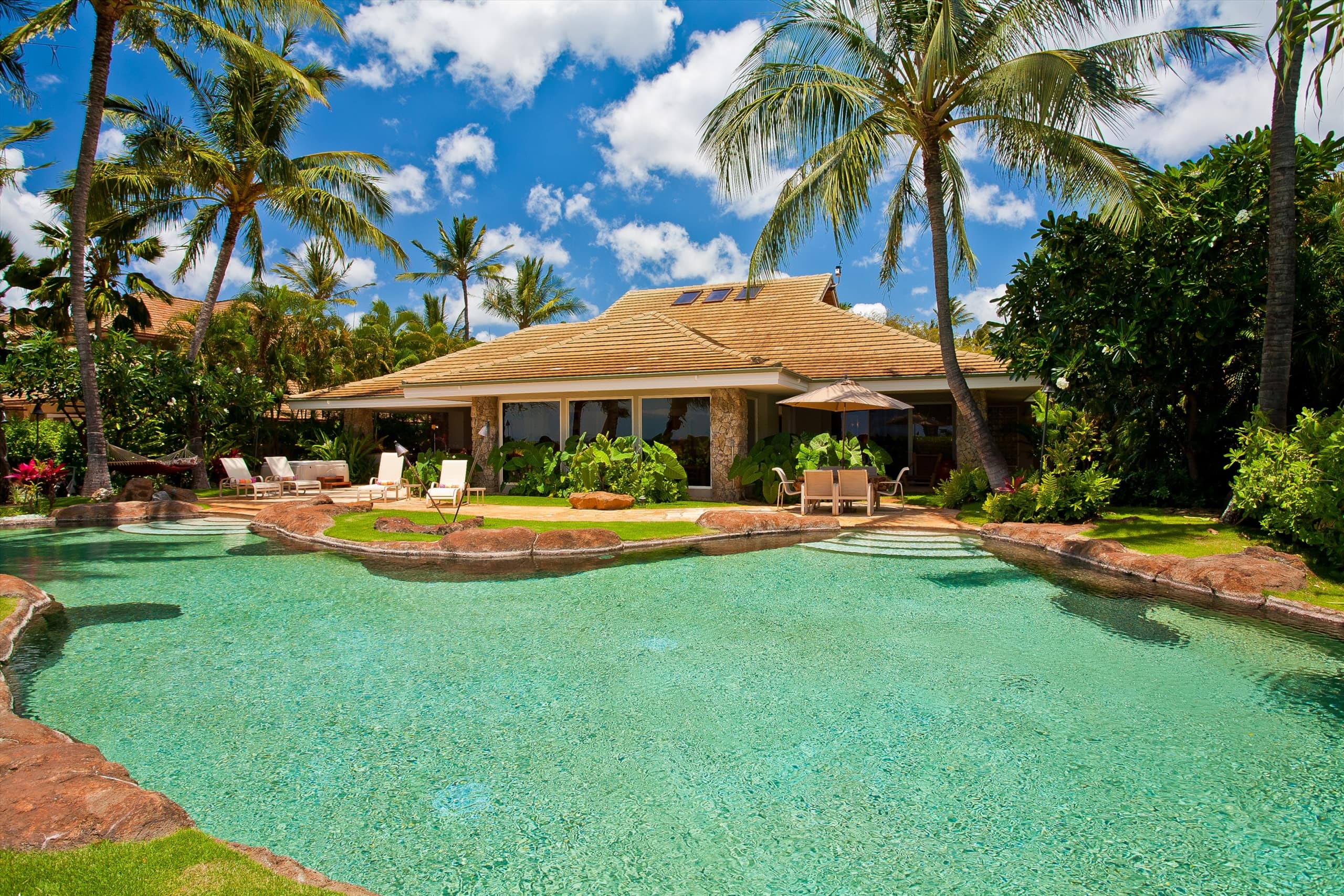 Home in Kaanapali · ★5.0 · 3 bedrooms · 4 beds · 3.5 baths - Image 3