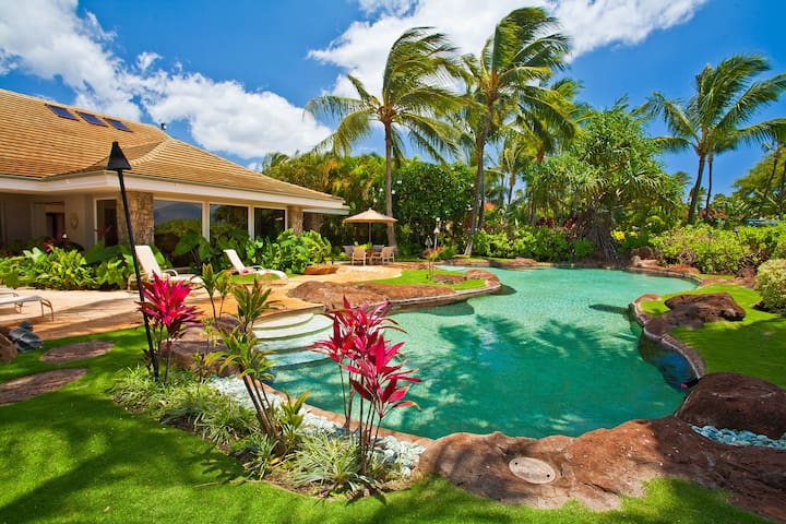Iconic Sea Shells Beach Front House in Kaanapali