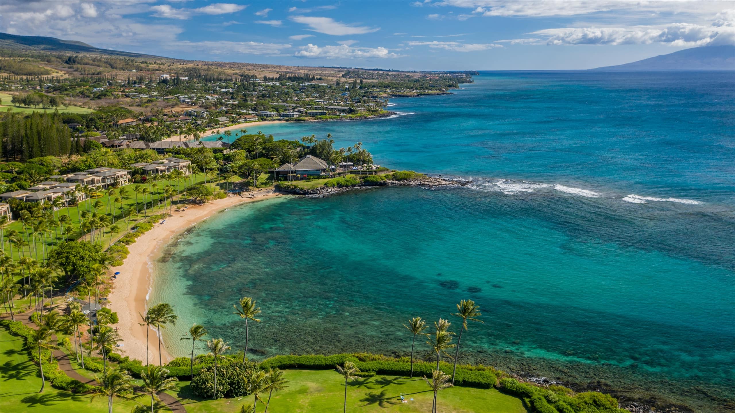 Home in Kaanapali · ★5.0 · 3 bedrooms · 4 beds · 3.5 baths - Image 32