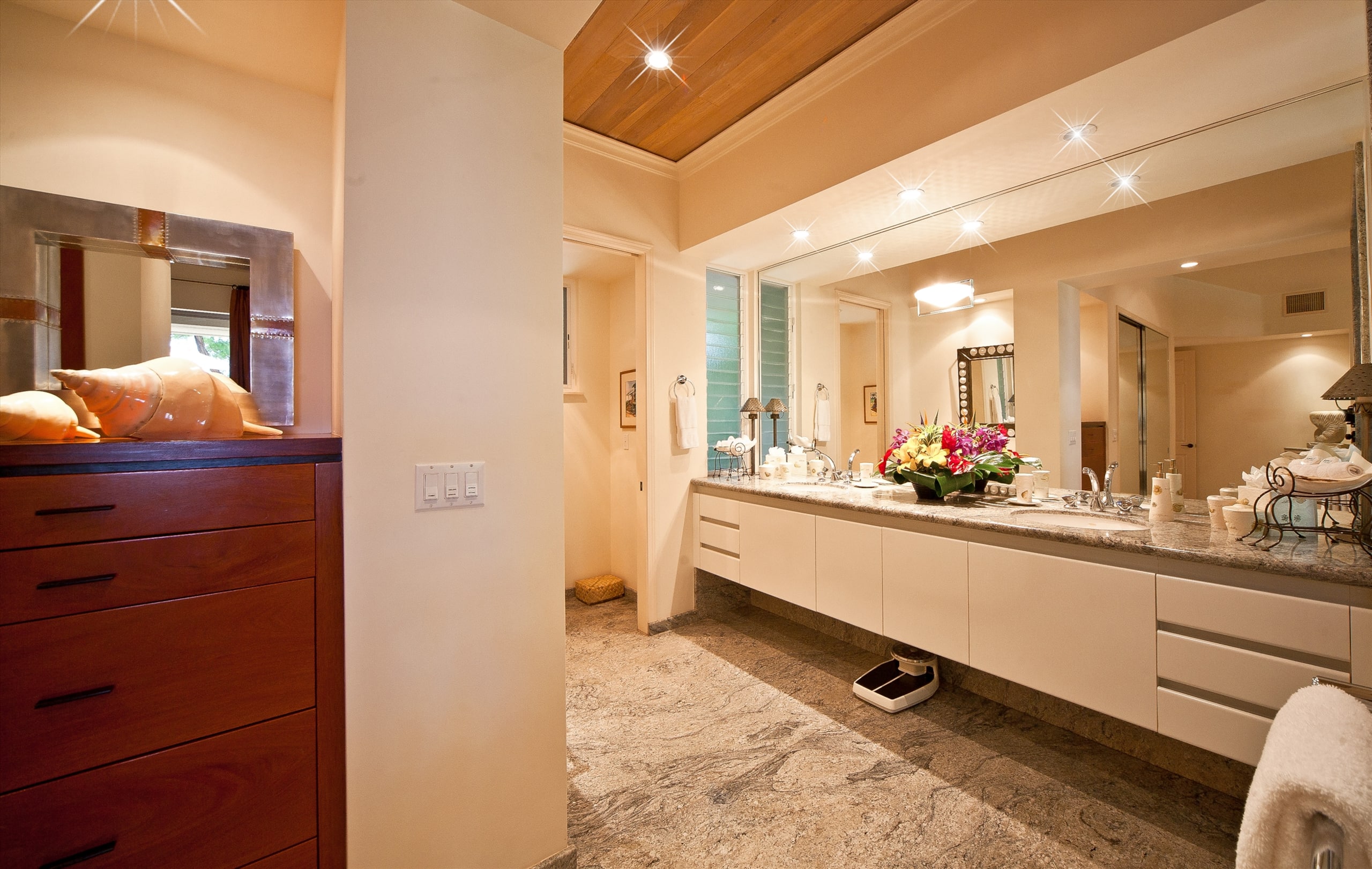 Home in Kaanapali · ★5.0 · 3 bedrooms · 4 beds · 3.5 baths - Image 20