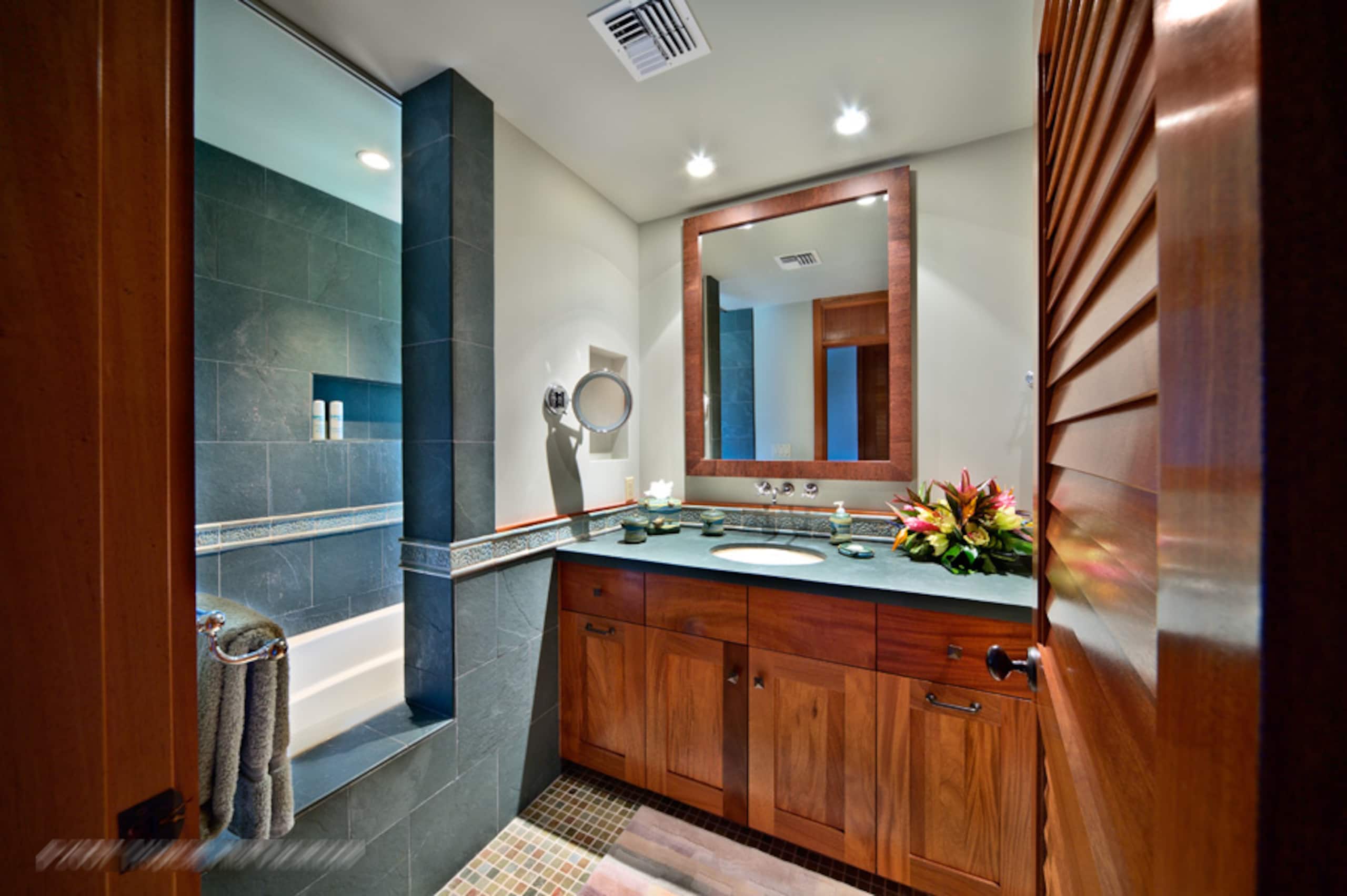 Home in Makena · ★5.0 · 4 bedrooms · 5 beds · 5.5 baths - Image 54