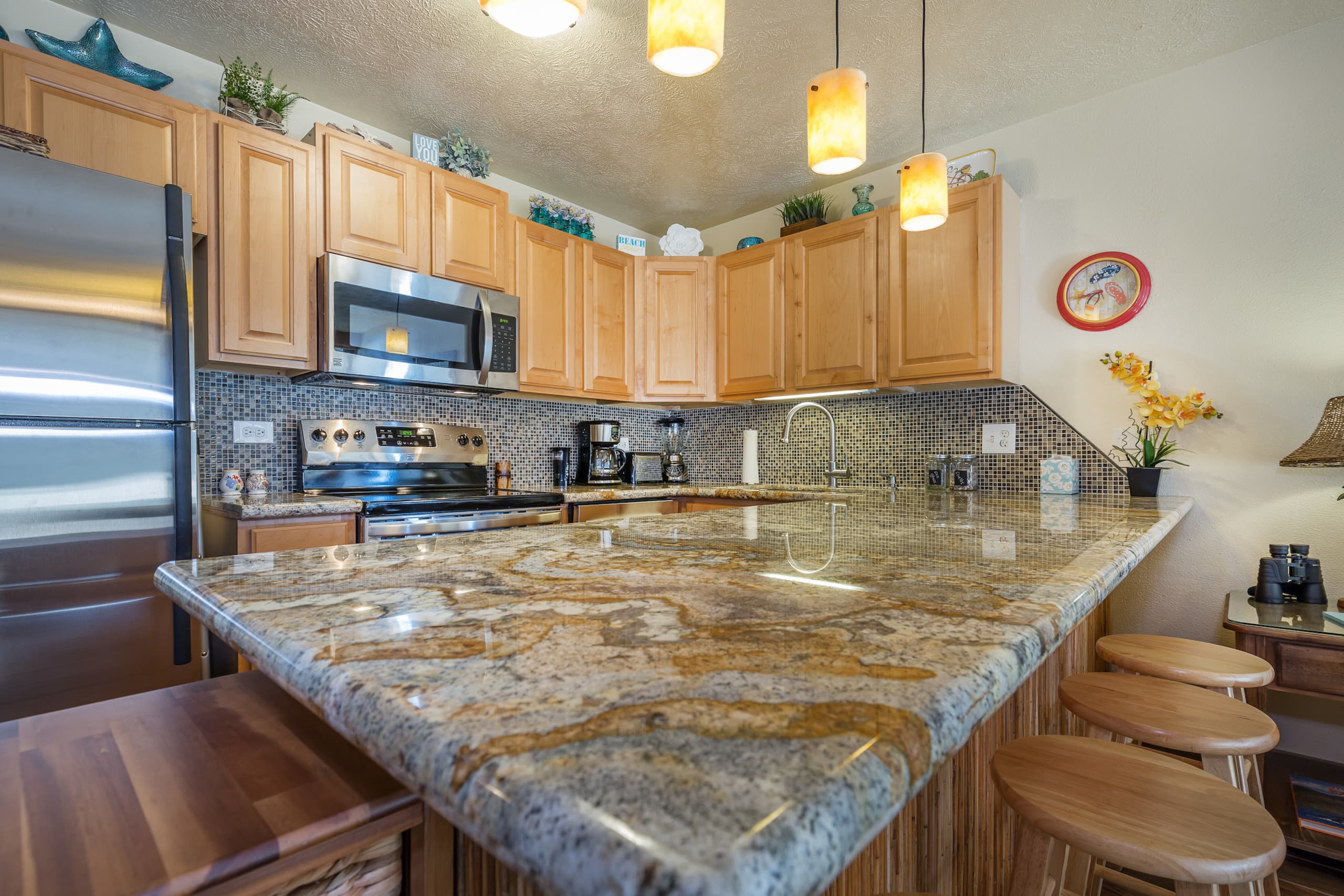 Condo in Wailuku · ★4.82 · 1 bedroom · 2 beds · 1 bath - Image 15