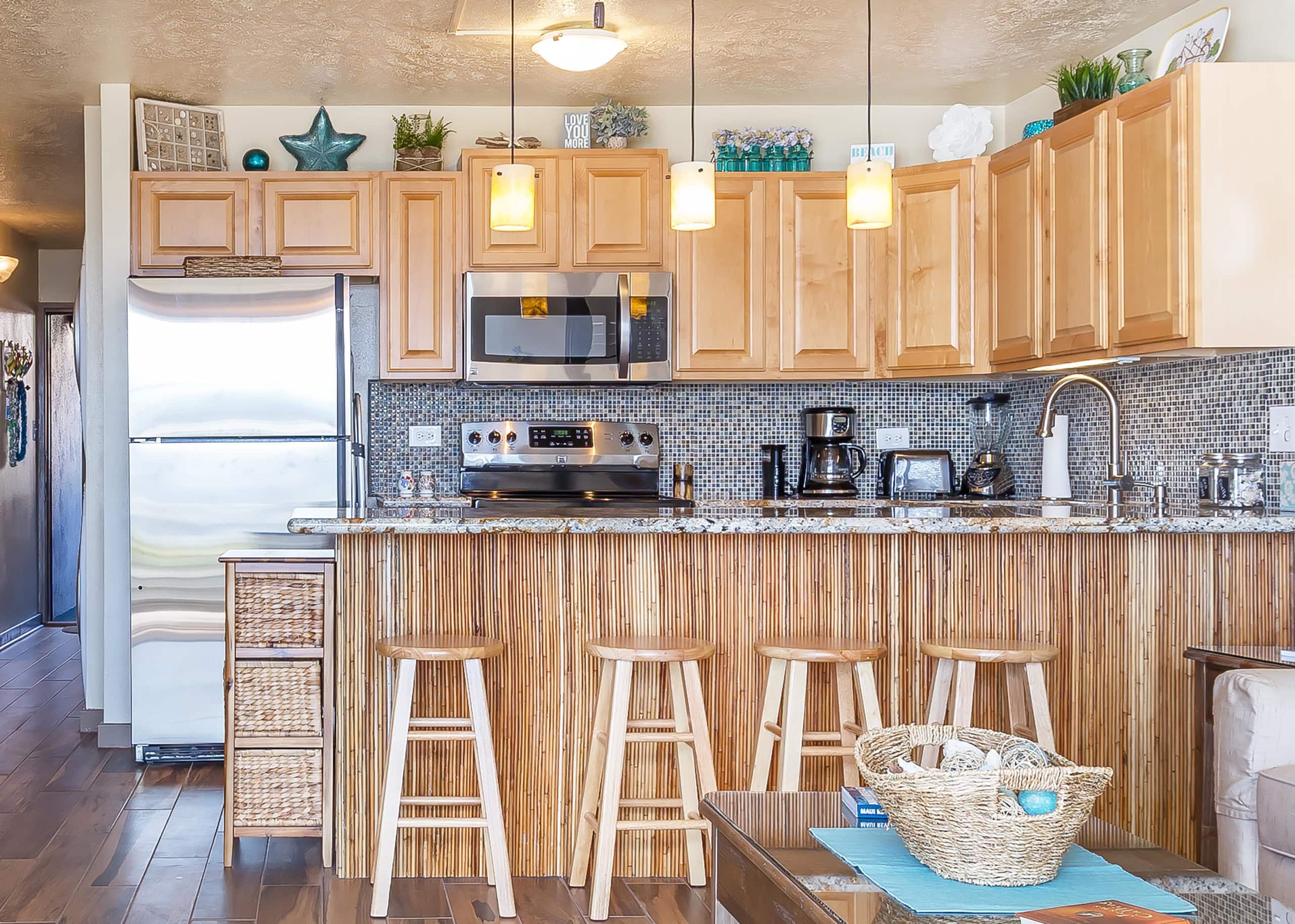 Condo in Wailuku · ★4.82 · 1 bedroom · 2 beds · 1 bath - Image 12